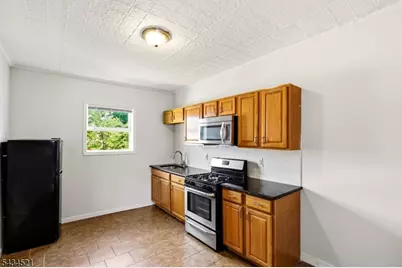 174 Orient St, Bayonne, NJ 07002 - Photo 18