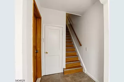 174 Orient St, Bayonne, NJ 07002 - Photo 4
