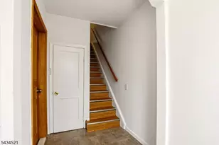 174 Orient St, Bayonne, NJ 07002 - Photo 4
