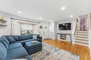 841 Colonial Arms Rd, Union Township, NJ 07083 - Photo 4