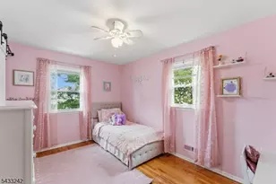 841 Colonial Arms Rd, Union Township, NJ 07083 - Photo 12