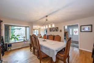 35 Turnberry Rd, Little Falls Township, NJ 07424 - Photo 12
