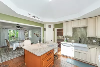 111 McKinley Ave, East Hanover Township, NJ 07936 - Photo 34