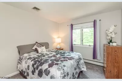 111 McKinley Ave, East Hanover Township, NJ 07936 - Photo 40