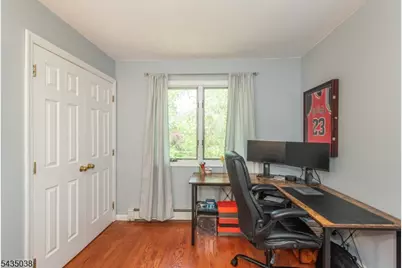 111 McKinley Ave, East Hanover Township, NJ 07936 - Photo 18