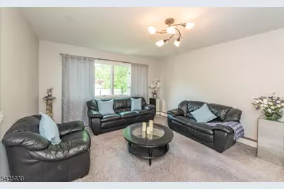 111 McKinley Ave, East Hanover Township, NJ 07936 - Photo 32