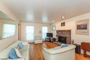 1 Birdseye Cir, Wayne, NJ 07470 - Photo 10