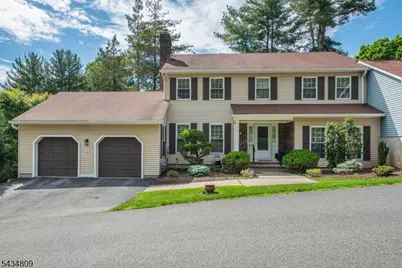 1 Birdseye Cir, Wayne, NJ 07470 - Photo 2