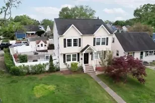 629 Washington Ave, Kenilworth, NJ 07033 - Photo 1