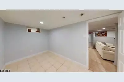 629 Washington Ave, Kenilworth, NJ 07033 - Photo 20