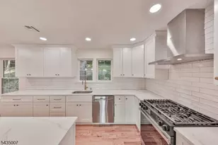 90 Chestnut St, Morristown, NJ 07960 - Photo 4