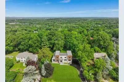 8 Fordham Rd, Livingston, NJ 07039 - Photo 50