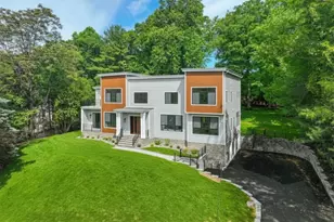 8 Fordham Rd, Livingston, NJ 07039 - Photo 2