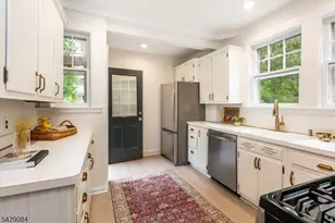 15 Bowdoin St, Maplewood, NJ 07040 - Photo 16