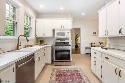 15 Bowdoin St, Maplewood, NJ 07040 - Photo 18