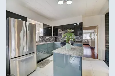 1507 Hiawatha Ave, Hillside, NJ 07205 - Photo 10