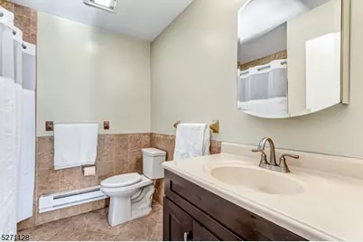 798 Eves Dr #2R, Hillsborough Township, NJ 08844 - Photo 20