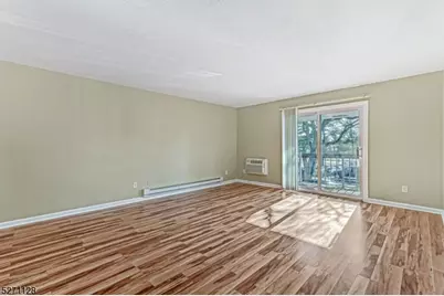 798 Eves Dr #2R, Hillsborough Township, NJ 08844 - Photo 4