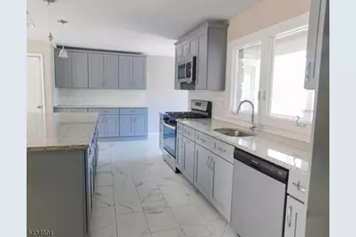 4 Spring Hill Rd, Franklin Township, NJ 08801 - Photo 14