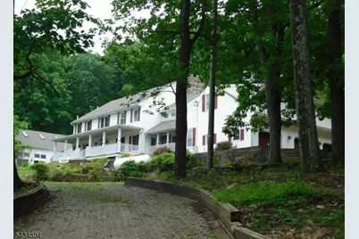 4 Spring Hill Rd, Franklin Township, NJ 08801 - Photo 1
