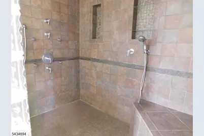 4 Spring Hill Rd, Franklin Township, NJ 08801 - Photo 32