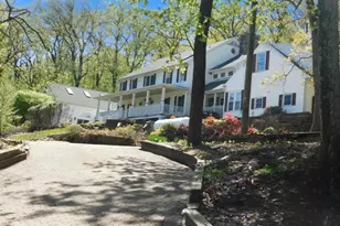 4 Spring Hill Rd, Franklin Township, NJ 08801 - Photo 2