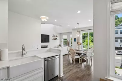 125 Sequoia Drive, Cedar Grove Twp., NJ 07009 - Photo 16