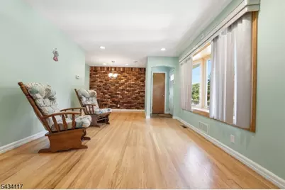 468 Rifle Camp Rd, Woodland Park, NJ 07424 - Photo 4