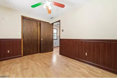 468 Rifle Camp Rd, Woodland Park, NJ 07424 - Photo 14