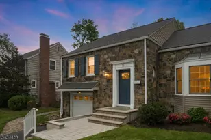 12 Duchamp Pl, Chatham, NJ 07928 - Photo 6