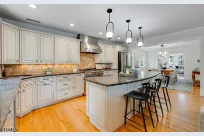 12 Duchamp Pl, Chatham, NJ 07928 - Photo 12