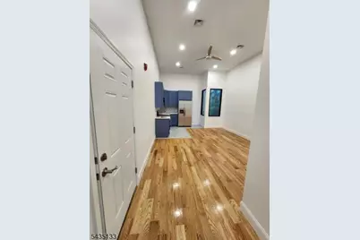 189 Main St #3B, Paterson, NJ 07505 - Photo 2