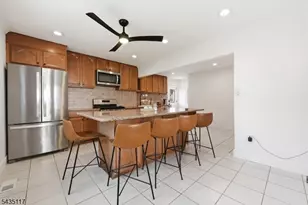 331 Newark Ave, Union Township, NJ 07083 - Photo 12