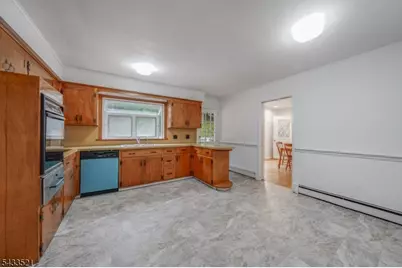 638 River Rd, Chatham Township, NJ 07928 - Photo 10