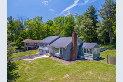 638 River Rd, Chatham Township, NJ 07928 - Photo 2