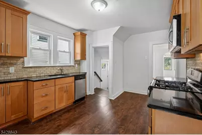 868 Townley Ave, Union Township, NJ 07083 - Photo 12