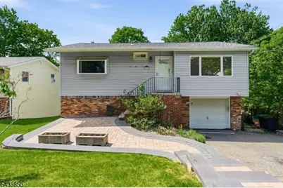 150 Rollins Trl, Hopatcong, NJ 07843 - Photo 2