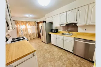 144-B Beverly Hill Ter, Woodbridge Township, NJ 07095 - Photo 2