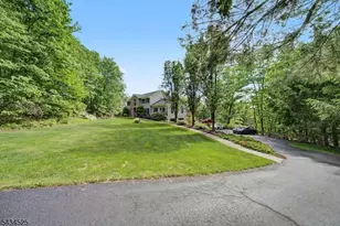 62 S Glen Rd, Kinnelon, NJ 07405 - Photo 6