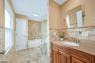 45 Holyoke Ct, Wayne, NJ 07470 - Photo 14
