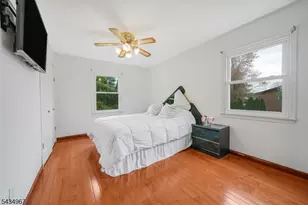 45 Holyoke Ct, Wayne, NJ 07470 - Photo 16