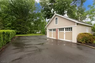 14 Locust St, Madison, NJ 07940 - Photo 2