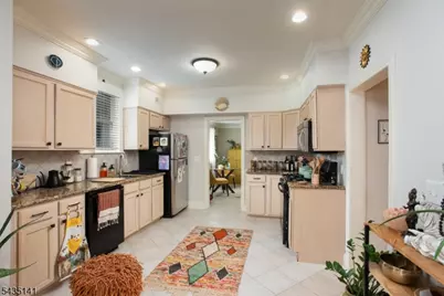 14 Locust St, Madison, NJ 07940 - Photo 16