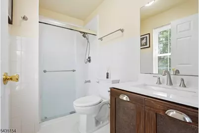 8 Ashley Ct, Franklin Township, NJ 08873 - Photo 30