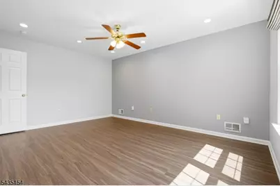 8 Ashley Ct, Franklin Township, NJ 08873 - Photo 26