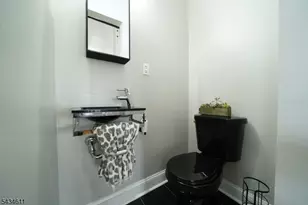 158 Maple St, West Orange Township, NJ 07052 - Photo 18