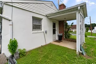 116 S 8th St, Lopatcong Township, NJ 08865 - Photo 26