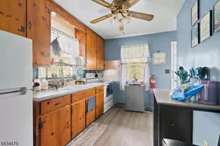 116 S 8th St, Lopatcong Township, NJ 08865 - Photo 8
