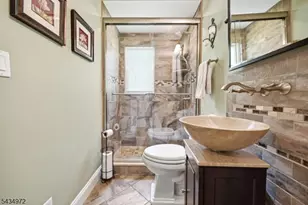 46 Westminster Dr, Parsippany, NJ 07054 - Photo 12
