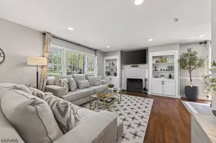 28 Spring Ridge Dr, Berkeley Heights Township, NJ 07922 - Photo 2